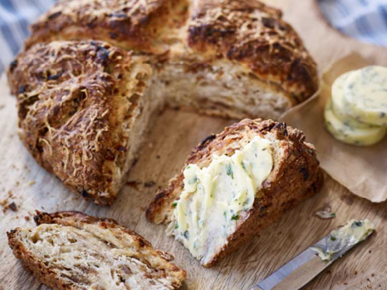 Caramelised shallot soda bread with herby butter
