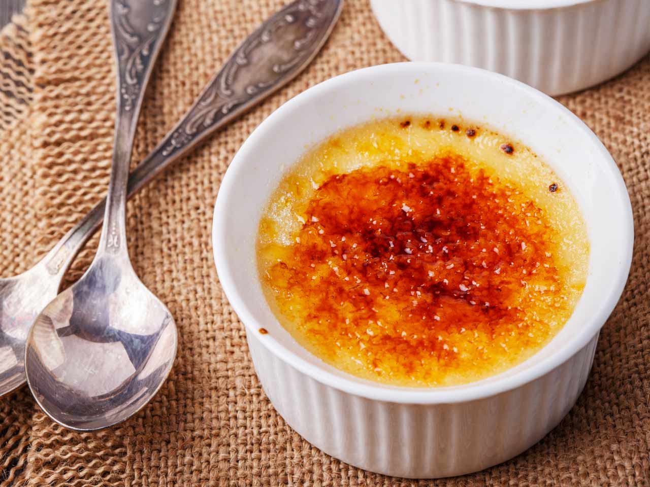 Easy crème brûlée recipe - Saga