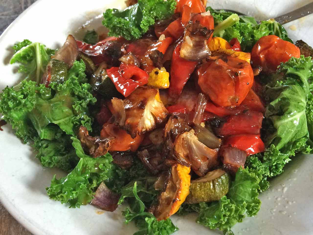Stir fried kale with vegetables