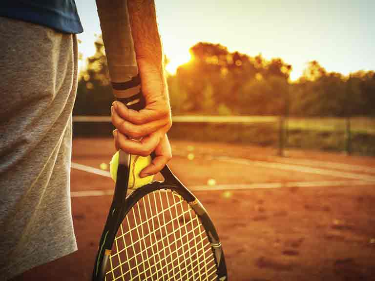 Improve your health with tennis - Saga