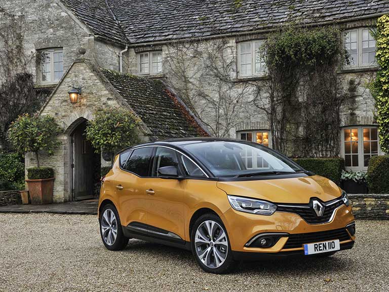 Renault Scenic front view