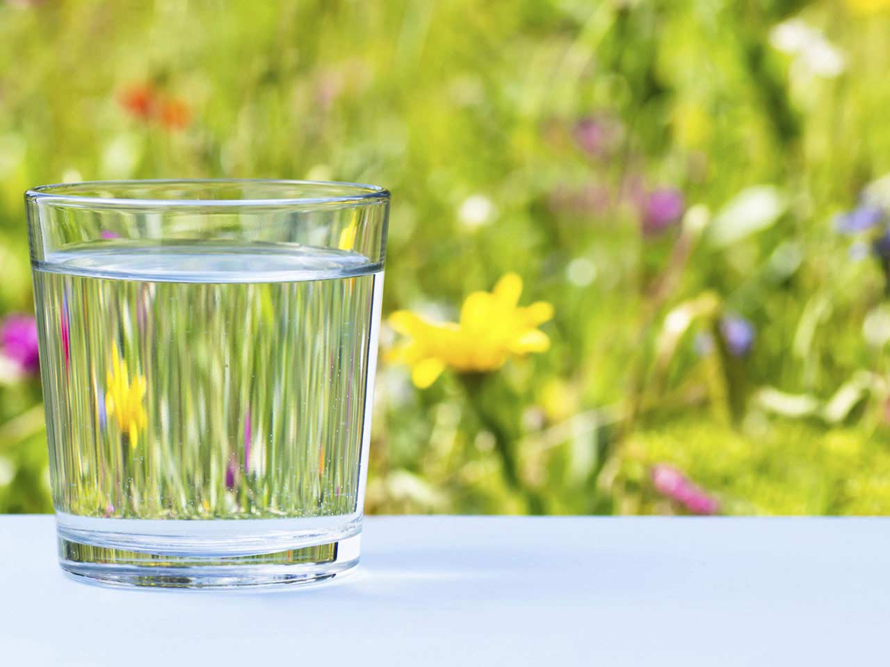 A glass of water, a basic component in looking younger