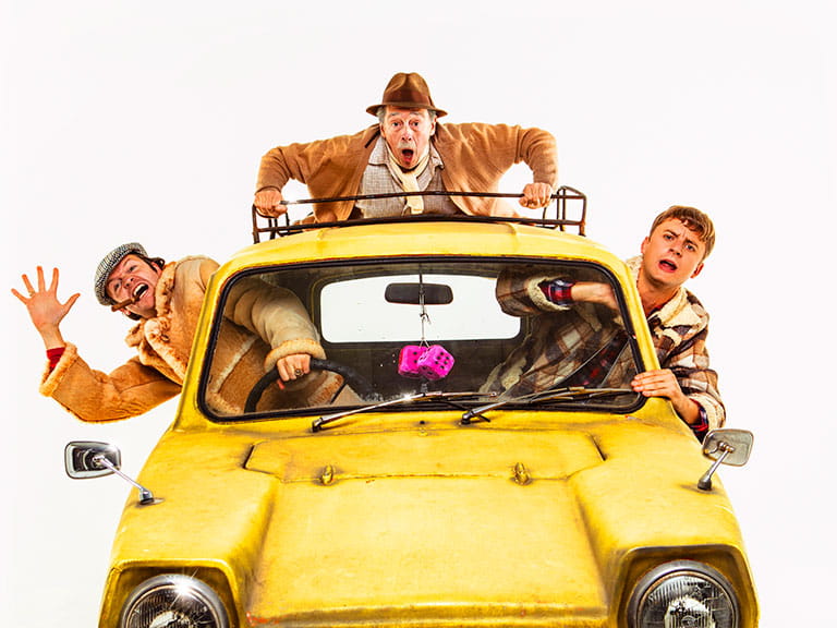 Paul Whitehouse as Grandad in the yellow Reliant Regal with Del Boy and Rodney