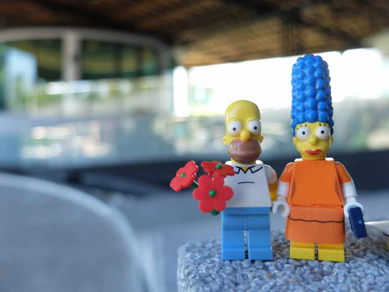 Lego Marge and Homer SImpson