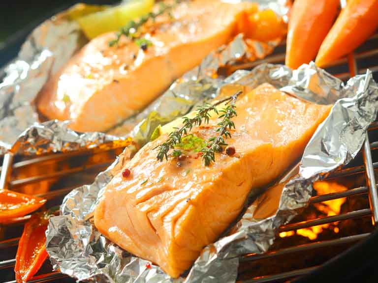 Using foil to BBQ fish