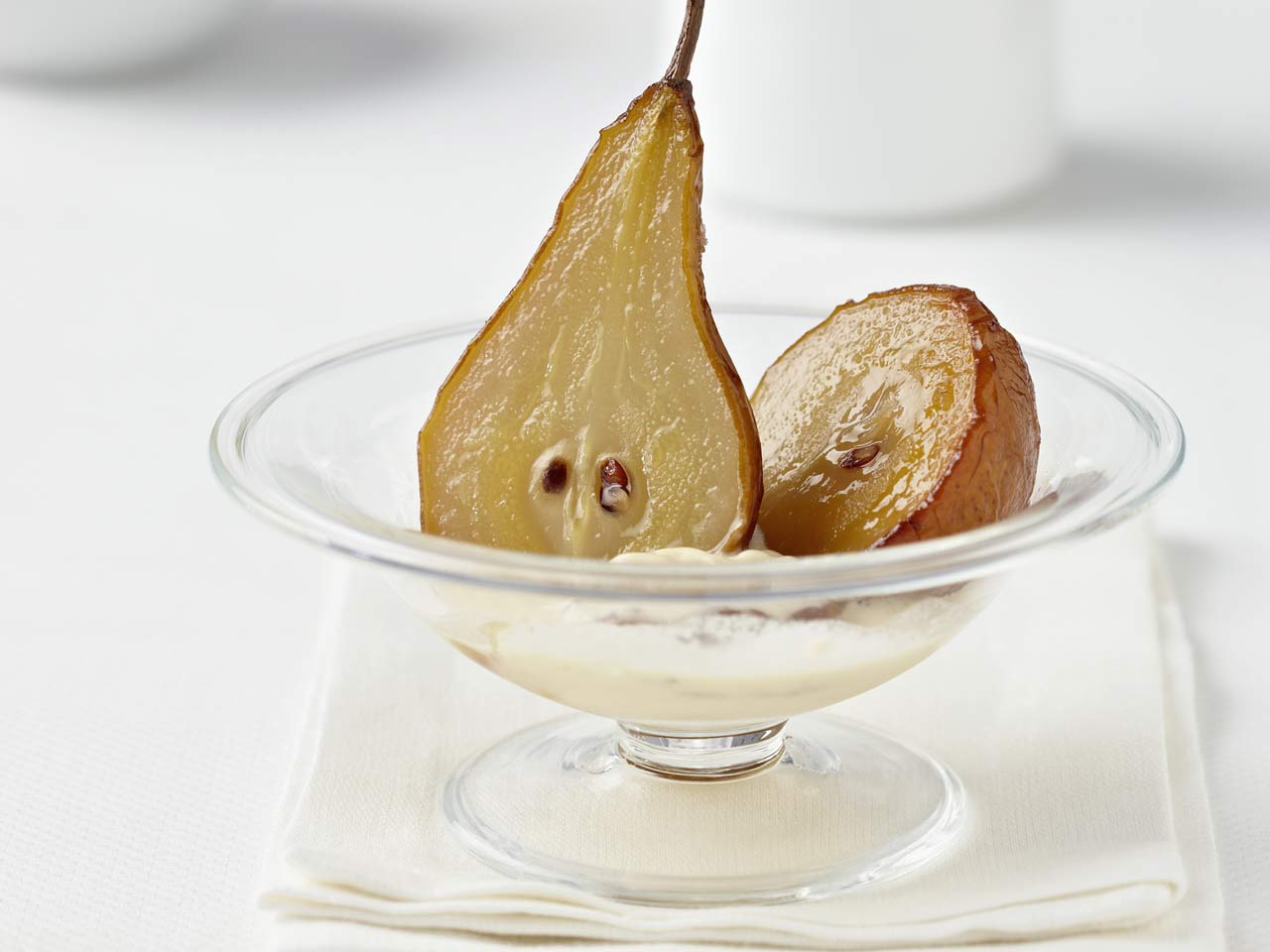 Pears baked in sherry