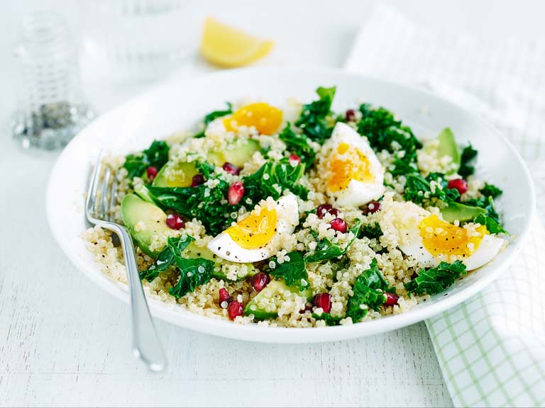 Quinoa, egg and kale salad