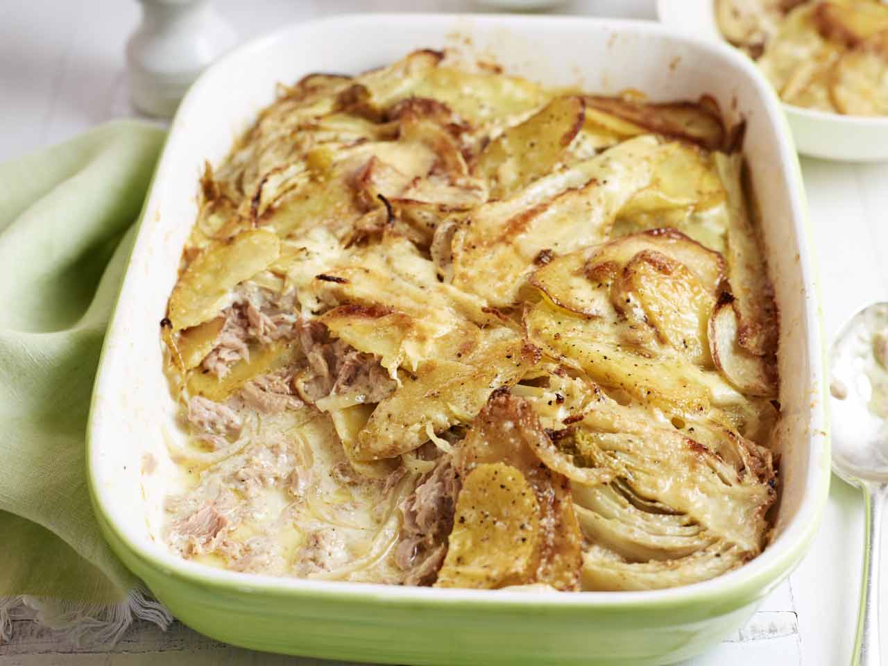 Potato, fennel and tuna bake