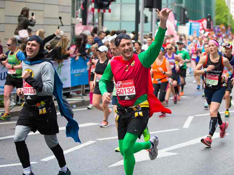 Runners in the 2017 London Marathon © IR Stone / Shutterstock.com