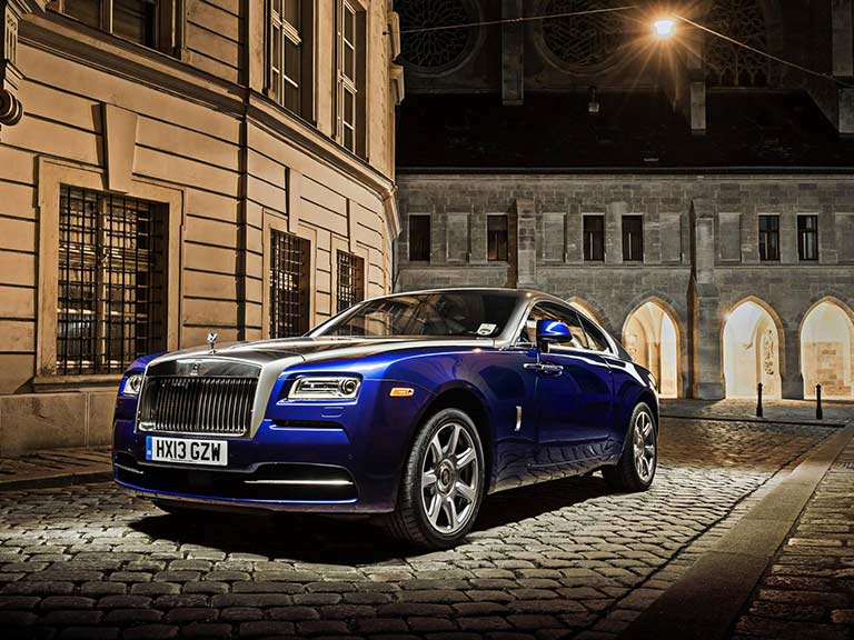 Rolls Royce Wraith at night