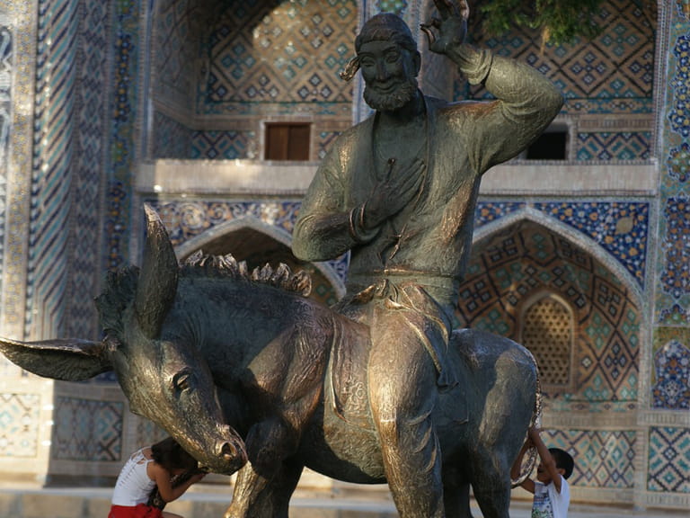 Nasruddin statue