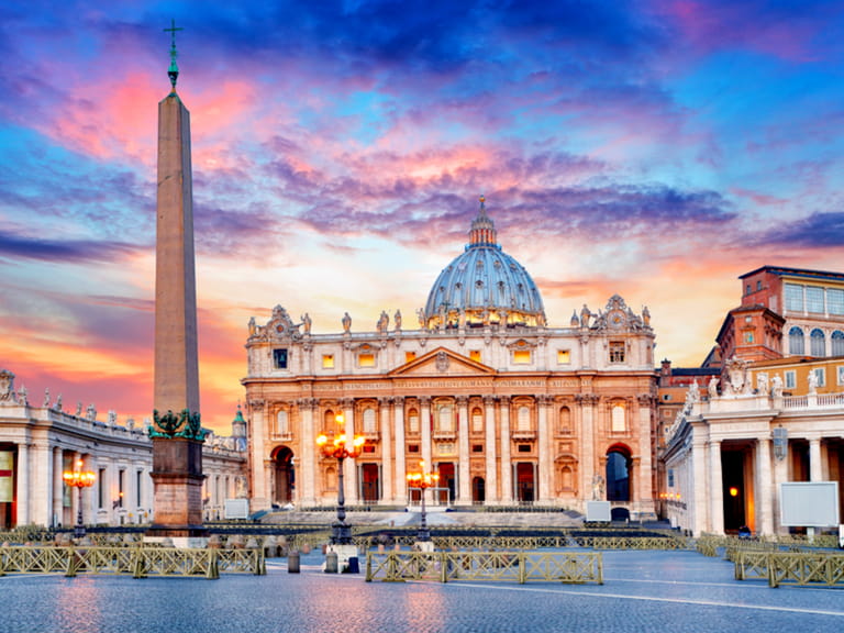 5 places to visit Rome -