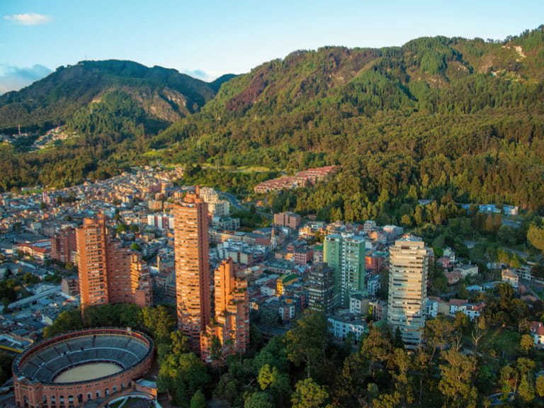 A view of the centre of Bogota with the Andes in the background.