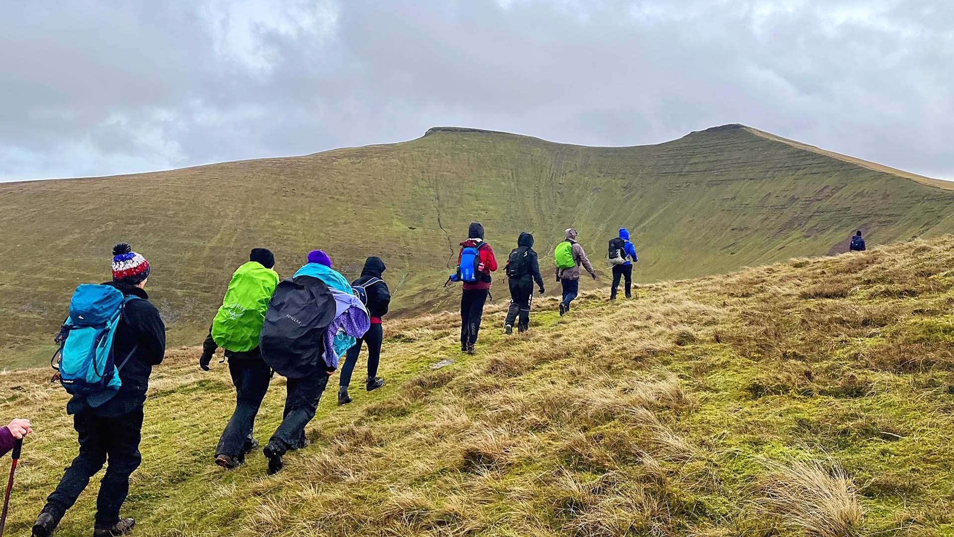 Hikers on the ascent