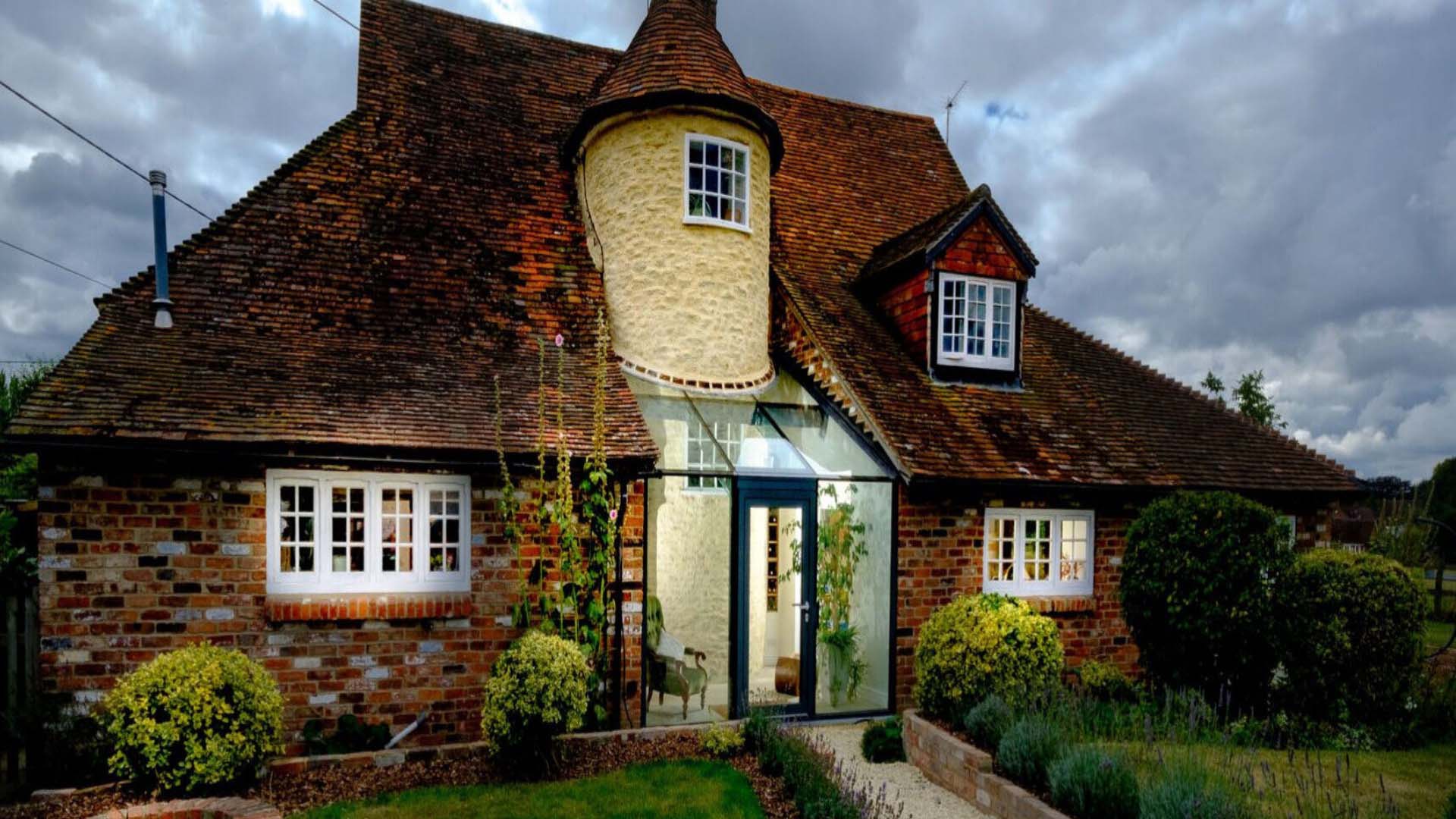 A contemporary conservatory porch adds a wow factor