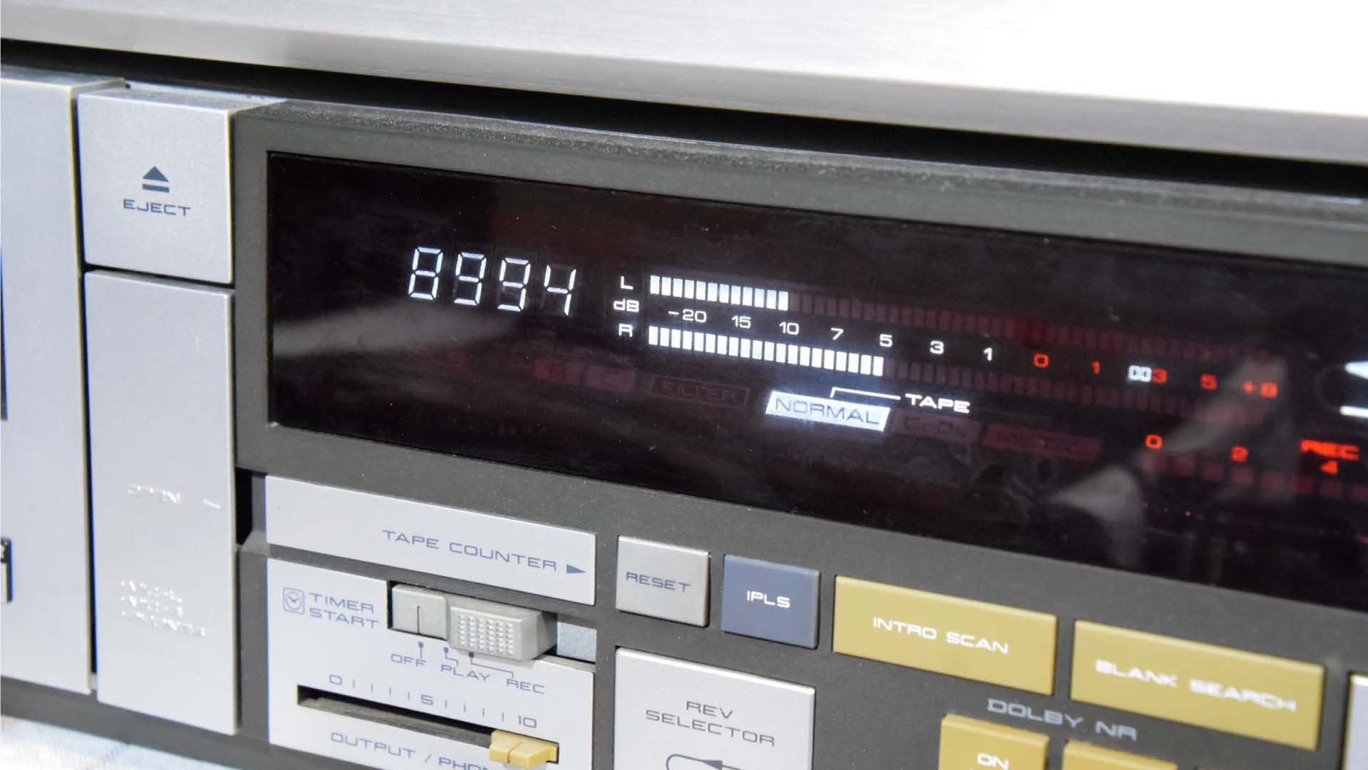 Retro Cassette deck for playing music cassettes