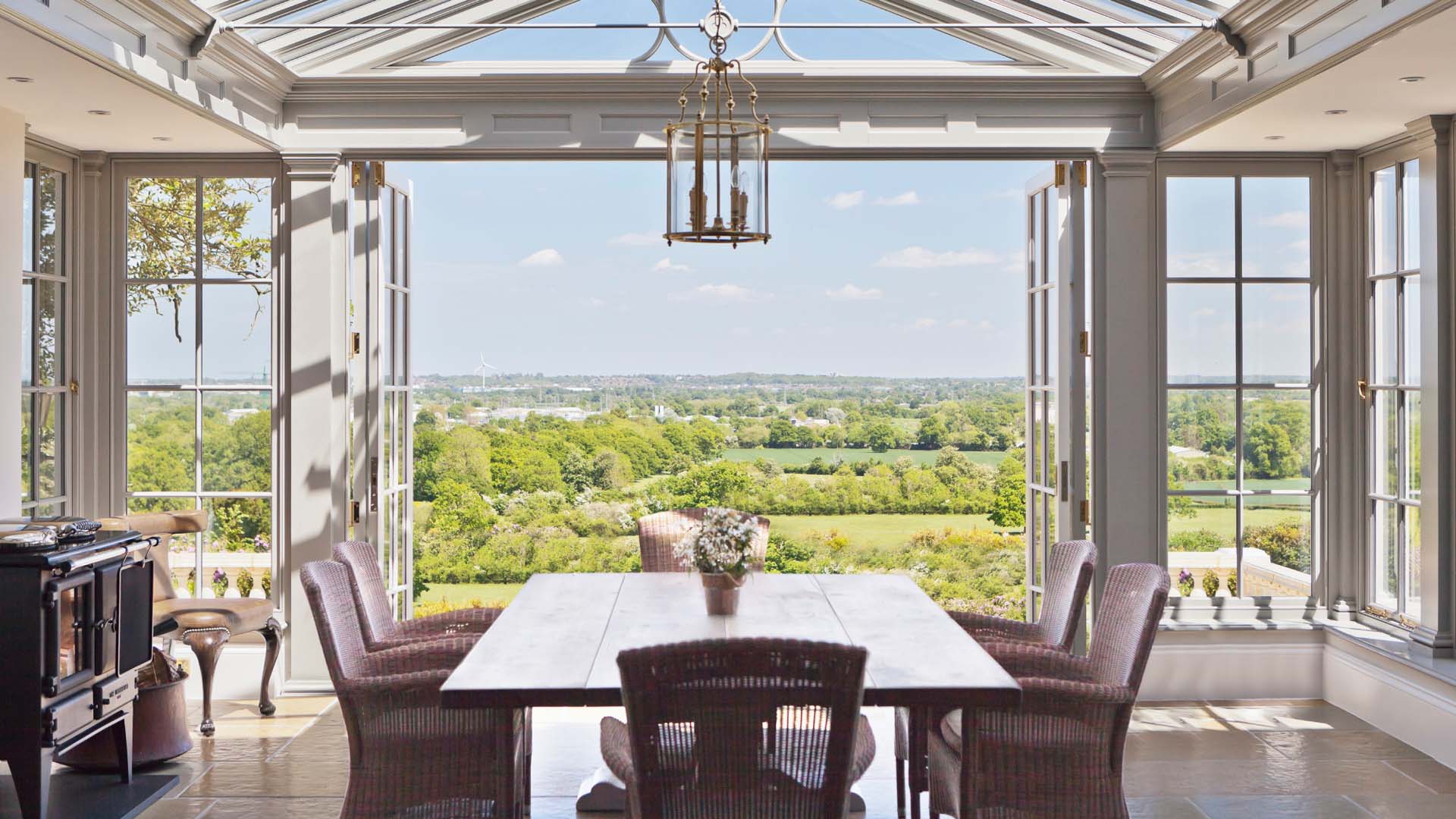 Keeping your dining room interior simple so you can savour the view