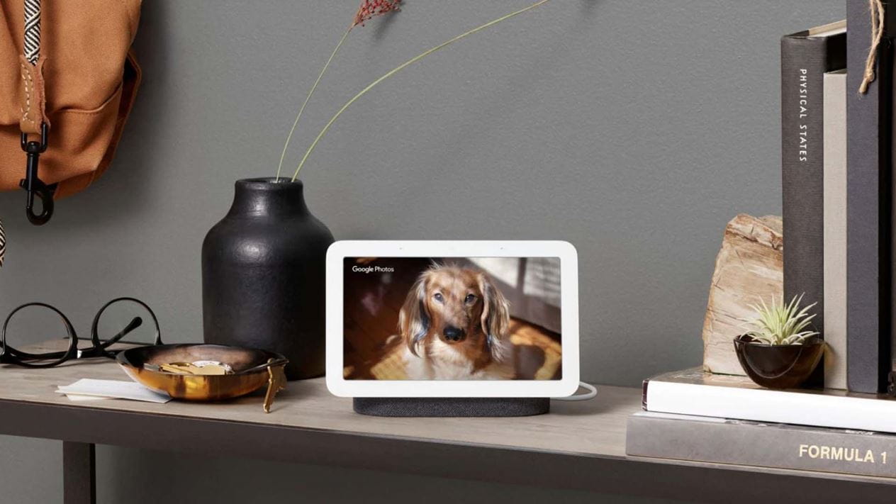 Smart Display What is a smart display and do you need one in your home?