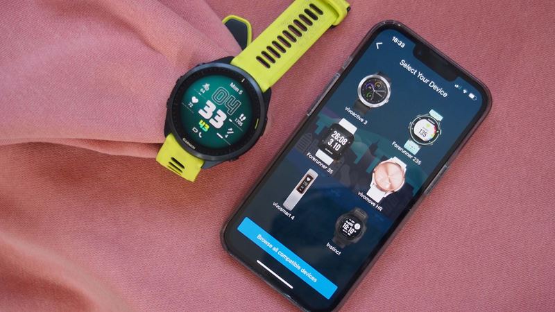 How to connect a Garmin watch to your phone