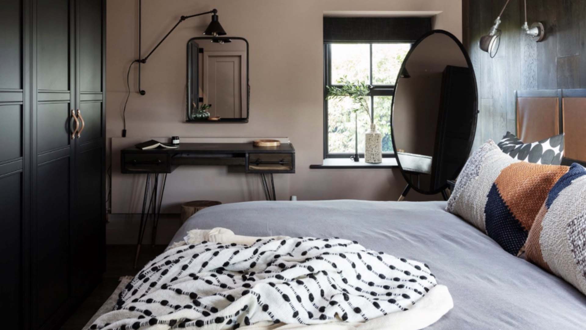 small bedroom