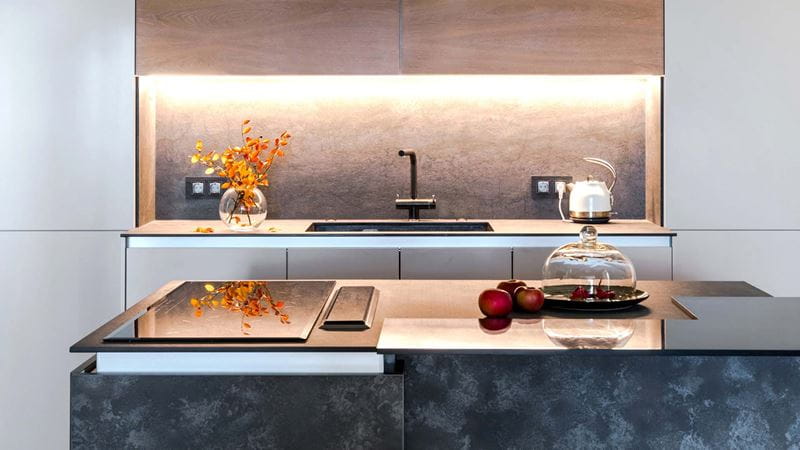 Tidy kitchen worktops