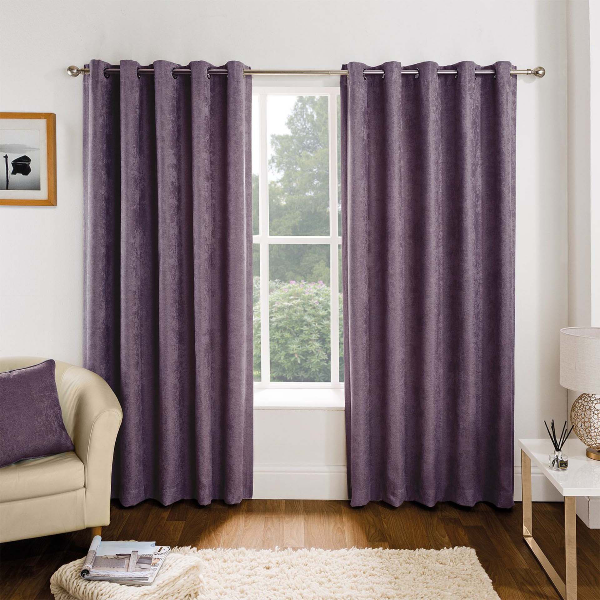 Use full length thermal curtains to keep the heat in
