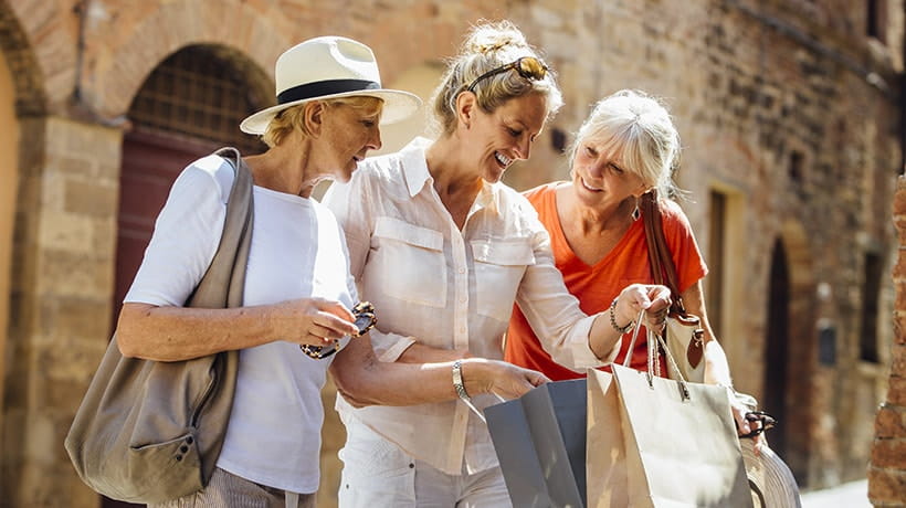 3 women shopping on holiday