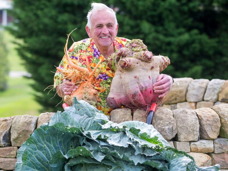 Ian Neale with his prize winning veg at the Harrogate Flower Show in 2018 | Shutterstock