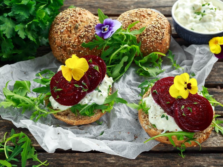 Beetroot and cottage cheese on brown bread | Getty/DronG