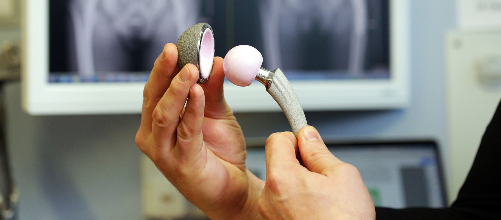 Demonstrating a hip replacement | HCA Healthcare UK