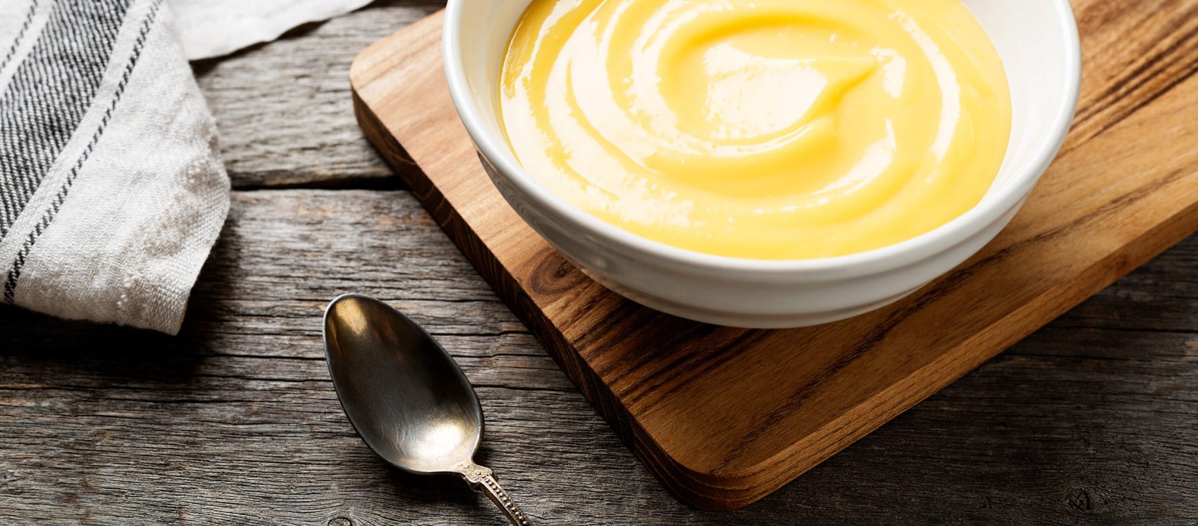 A bowl of the best ready-to-serve custard | Shutterstock