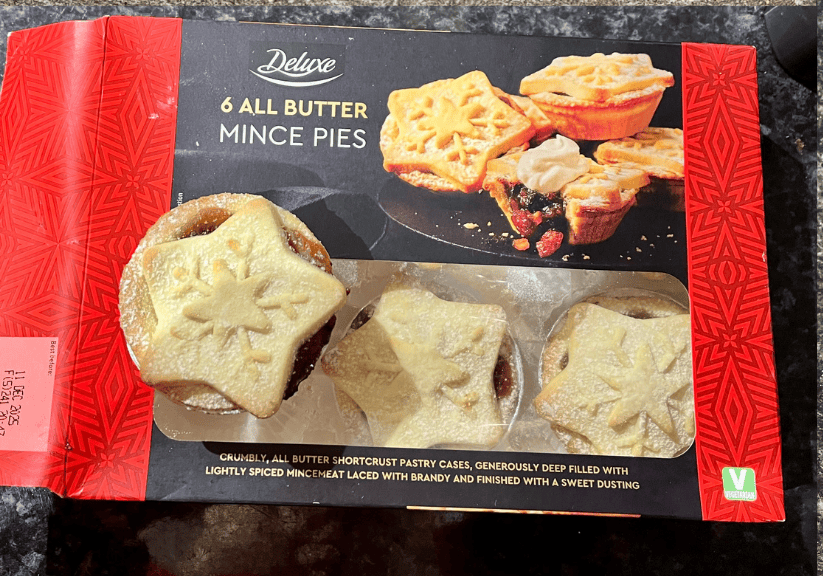 A box of Lidl Deluxe All Butter Mince Pies