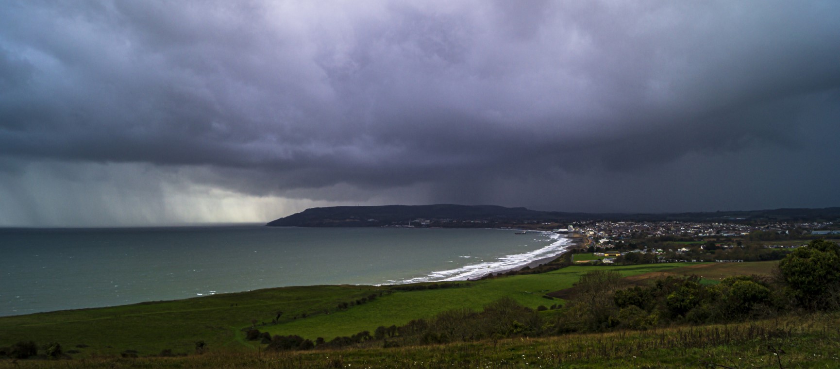 Dark clouds over the sea | Getty/CompellingPhotography