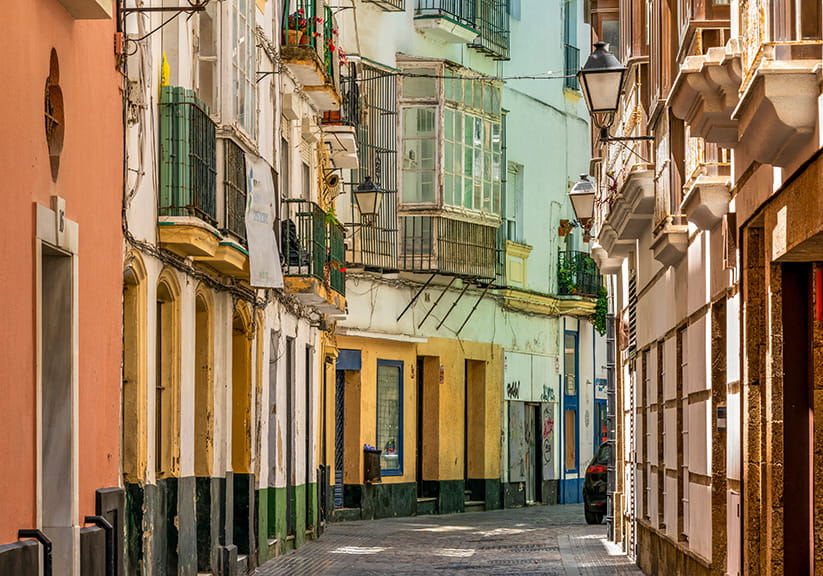 The colourful Cádiz old town