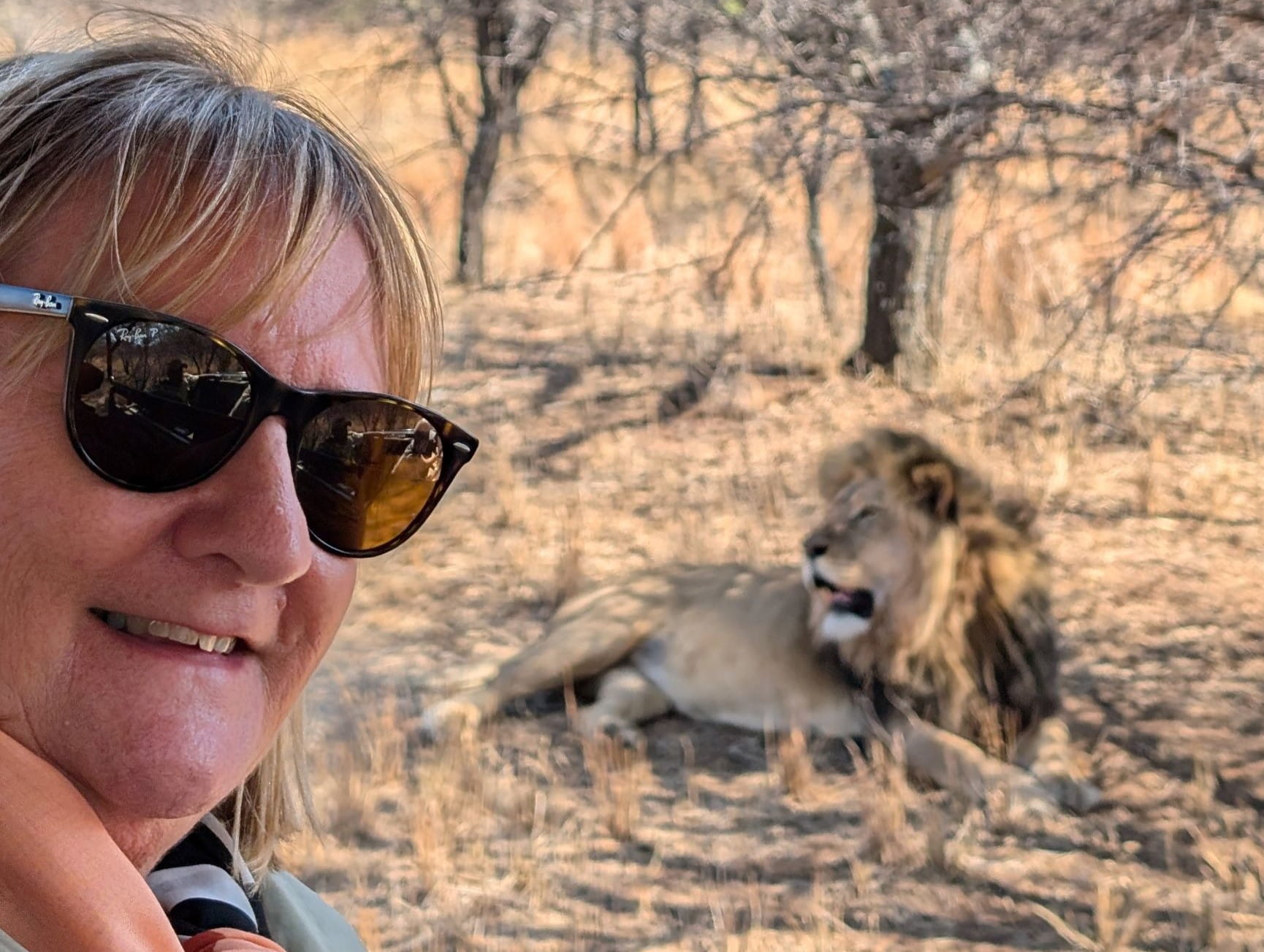 Viv with a lion on safari