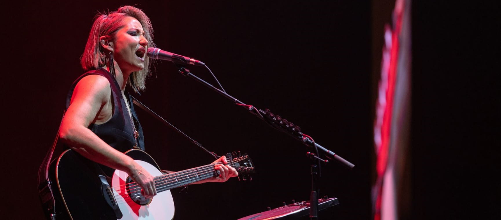 KT Tunstall on stage