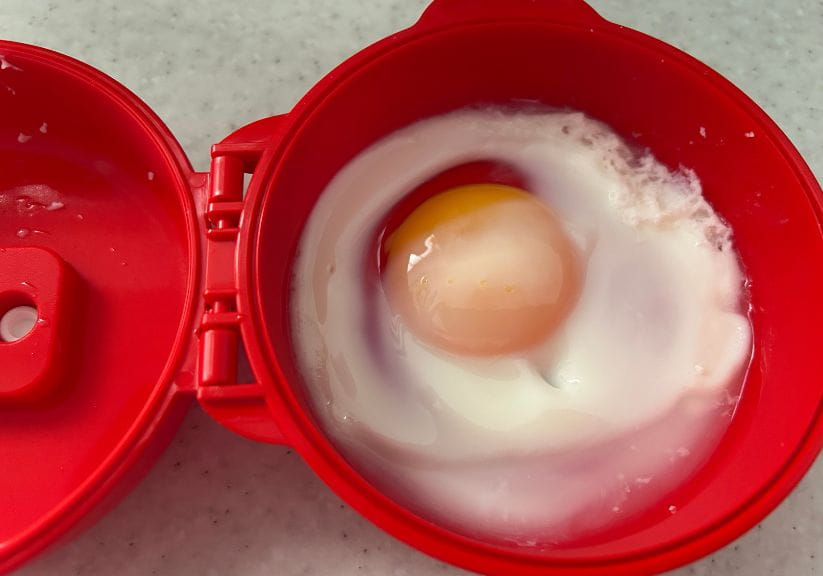 eggs in a microwave egg poacher