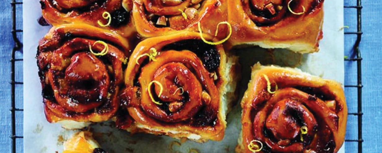 Simnel swirl buns on an over rack