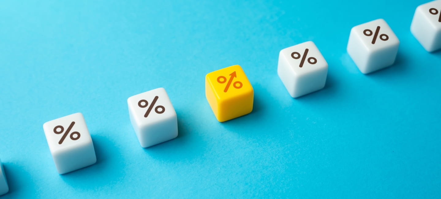 The best high interest rate. Maximize returns on investments and savings. Research, analysis, and comparison of different financial institutions, products, and offers. Advantageous. Sale discount.